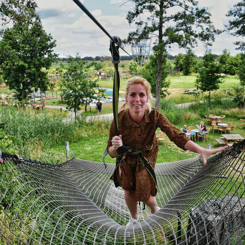 Mega zipline